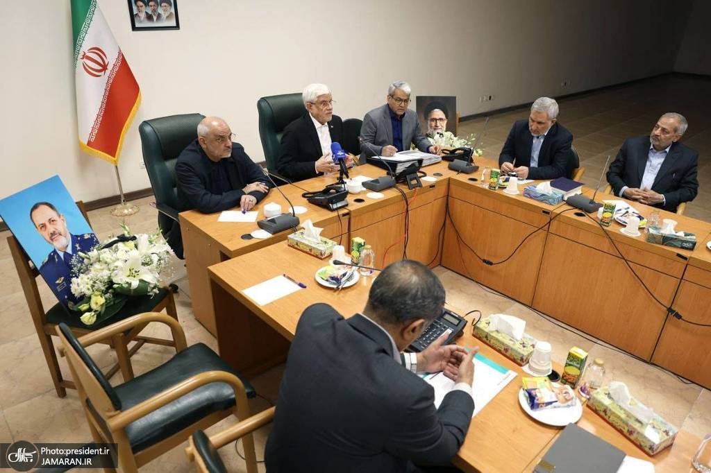 عارف در جلسه هیئت دولت (1)