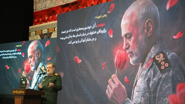 محسن رضایی در مراسم سرلشکر رشید (2)