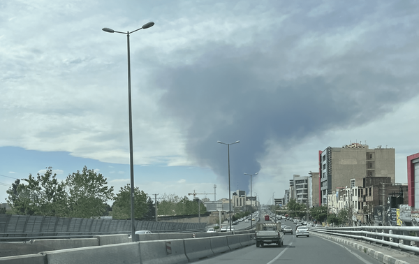 حریق گسترده در کارخانه تولید چسب چهارباغ