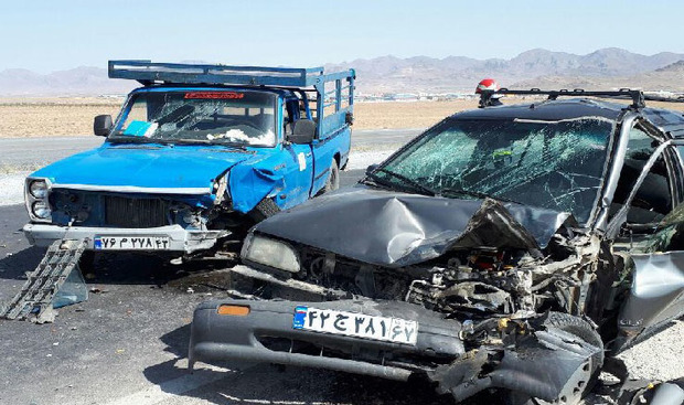 11 مصدوم در تصادف جاده تیران به سامان