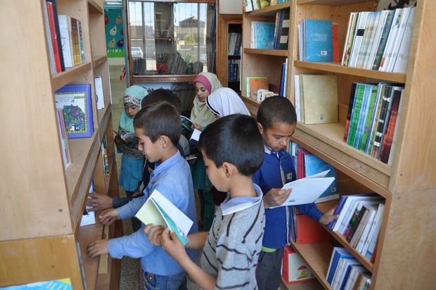 دانش آموزان مناطق محروم زنجان از کتابخانه بهره مند شدند