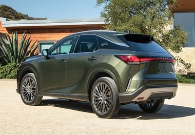 لکسوس برقی برای اولین بار به ایران می‌آید + تصاویر