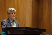 استقبال محمود صادقی از برداشتن نرده ها در نمازجمعه تهران 