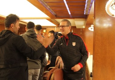 لیکنز: استوکس اجازه گرفت تا به رختکن برود
