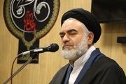 امام جمعه اصفهان: نباید به بهانه تحصیل علم، اختلاط بین پسر و دختر ایجاد شود