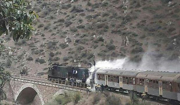 ‌مدیرکل راه آهن شمال آتش سوزی قطار را تکذیب کرد