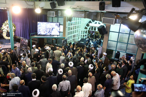 مراسم وداع با پیکر حجت الاسلام و المسلمین سید محمود دعایی در حسینیه جماران -1