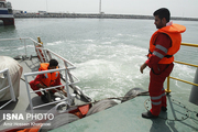 نجات سه سرنشین یک فروند قایق صیادی در جاسک