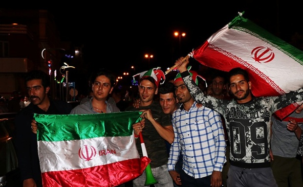شهروندان بروجردی برد ملی پوشان ایران را جشن گرفتند