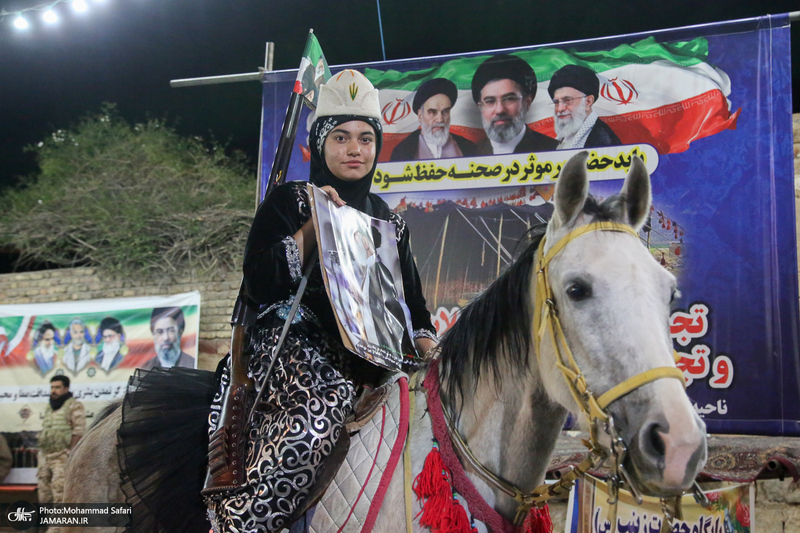 اجتماع عشایر فسا در حمایت از رزمندگان جبهه ی مقابله با دشمن آمریکایی - صهیونی