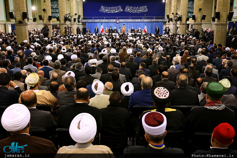 دیدار مسئولان نظام، مهمانان کنفرانس وحدت اسلامی و سفرای کشورهای اسلامی با رهبر معظم انقلاب 