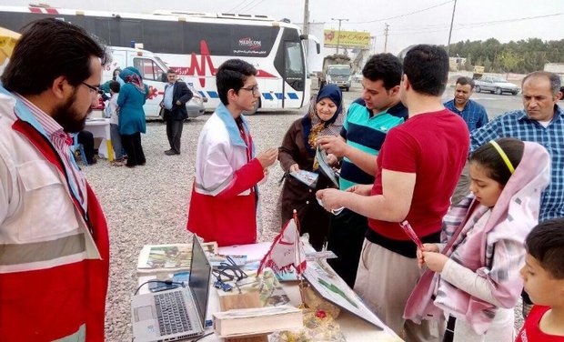 تشکل های جوانان البرز  به کمک سیل زدگان شتافتند