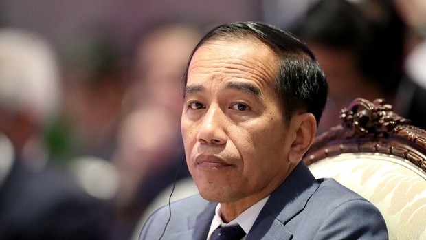 رئیس جمهور اندونزی و وزرایش آزمایش کرونا دادند