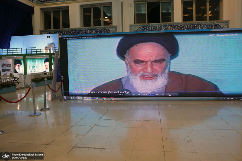 غرفه موسسه تنظیم و نشر آثار امام خمینی (س) در  نمایشگاه بین‌المللی قرآن