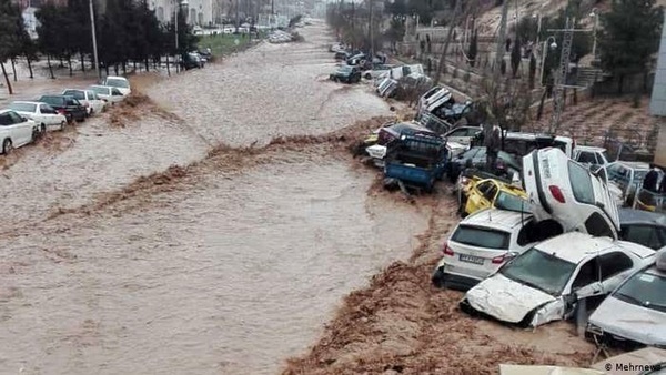 تعمیر ۵۰ درصد مسکن‌های سیل‌زده شیراز  سامانه بارشی امروز بعد از ظهر از استان فارس خارج می‌شود