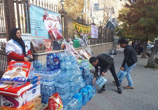 راه اندازی پایگاه جمع آوری کمک به زلزله زدگان در شهرداری یاسوج