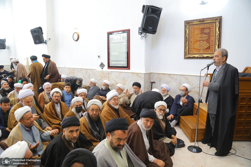 عمامه گذاری طلاب توسط مراجع اعظام تقلید در روز میلاد امام علی (ع)‎
