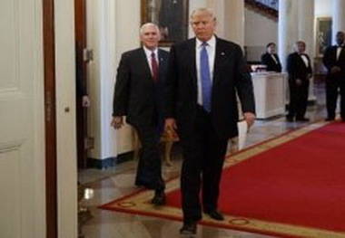 نظر سنجی: توییت ها و تندخویی های ترامپ سبب کاهش محبوبیت اوست