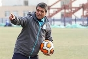 ستار همدانی از سرپرستی تیم فوتبال استقلال استعفا کرد
