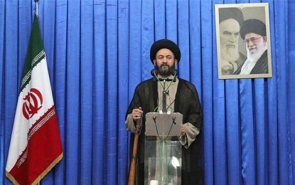 امام جمعه اردبیل: آمریکا خیال نکند ایران فاقد توانمندی برای گزینه تحریم است