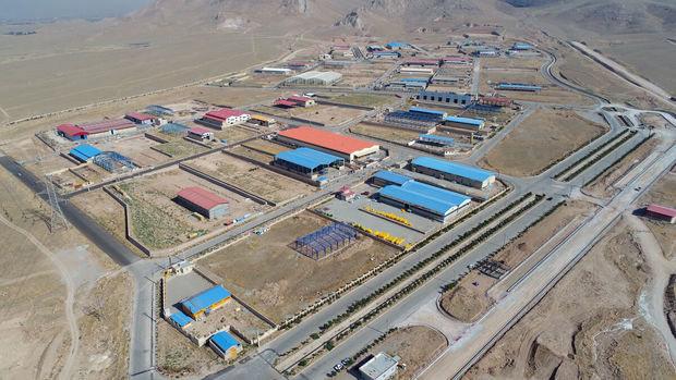 فسخ ۵ قرارداد راکد در شهرک‌های صنعتی آذربایجان‌شرقی