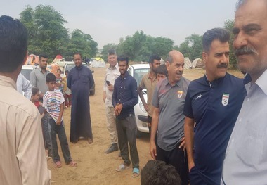 حضور پورموسوی و شریفی در کنار هموطنان سیل‌زده + عکس
