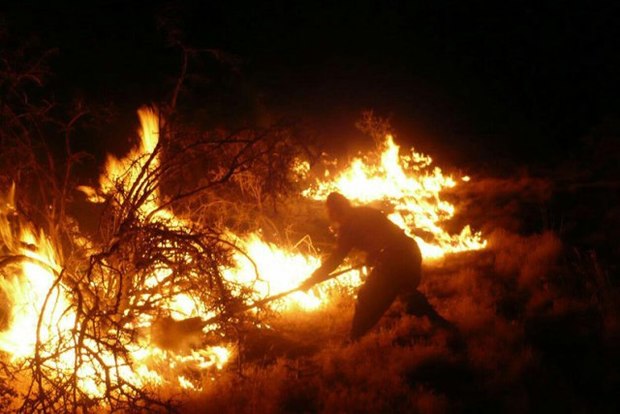 مهار آتش سوزی در دهستان حیران آستارا