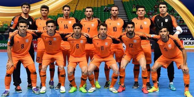  پوکر قهرمانی مس سونگون در فوتسال+ تصاویر
