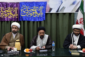 نشست مشترک مدیران فرهنگی آستان امام خمینی (س) با مدیران فرهنگی شهرداری تهران