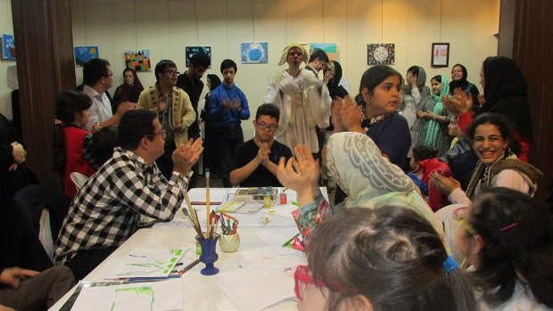 نمایشگاه کودکان سندروم داون در لاهیجان عرصه ای برای حضور و توجه