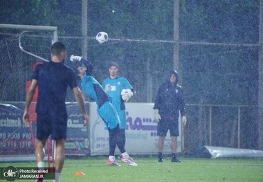 گزارش تمرین تیم ملی فوتبال ایران در عصر طوفانی و بارانی پایتخت+ عکس