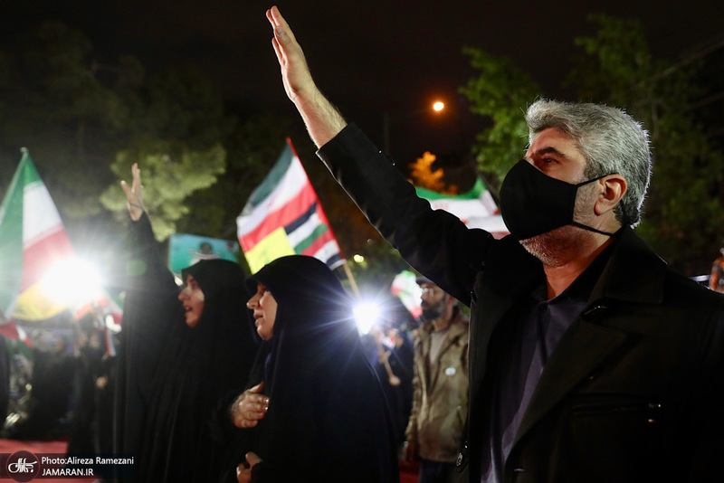 پنجاه و‌هفتمین اجتماع پر شور مردم در مقابل دانشگاه تهران