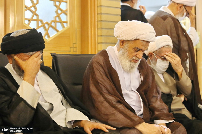 مراسم بزرگداشت امام خمینی در حرم حضرت معصومه(س)