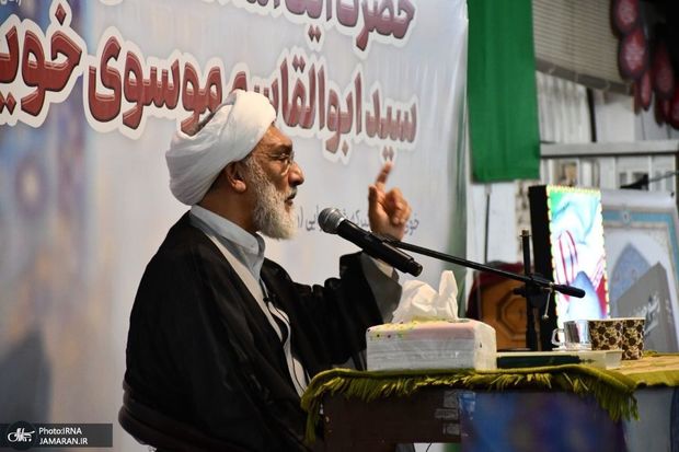 پورمحمدی: دنیا پذیرفته که ایران از پس آمریکا و اسرائیل برآمد/ اگر آسمان ما در اختیار آن‌هاست، آسمان و زمین آن‌ها هم در اختیار ماست/ عزت ایران امروز به برکت فناوری است/ به تعطیل کردن کشور اعتراض دارم