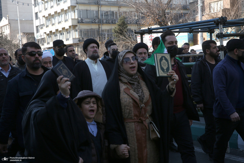 حضور سید حسن خمینی در اجتماع بزرگ مردم تهران