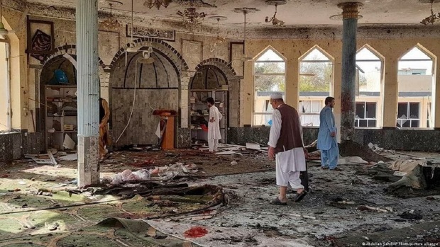 حمله انتحاری به مسجد شیعیان قندوز افغانستان/ هشدار تصاویر وحشتناک