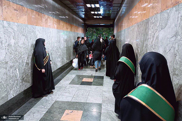 «روسریت رو سَرِت کن»/ روایت میدانی خبرنگار جماران از تذکر حجاب در مترو
