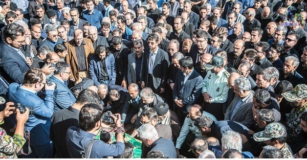 سیدرضا مقیمی به خاک سپرده شد  تسلیت تلفنی رئیس‌جمهوری به خانواده مرحوم مقیمی