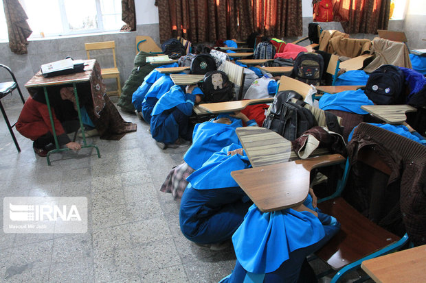 تمرین آمادگی در برابر زلزله در مدارس تبریز برگزار شد