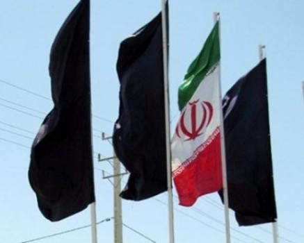 برافراشته شدن بیرق های سیاه در پایتخت نورپردازی های تهران خاموش شد