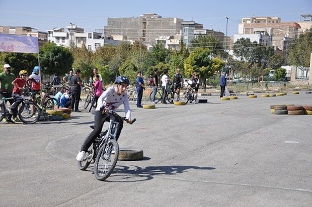 تیم های دوچرخه سواری دانش آموزی البرز تشکیل شد