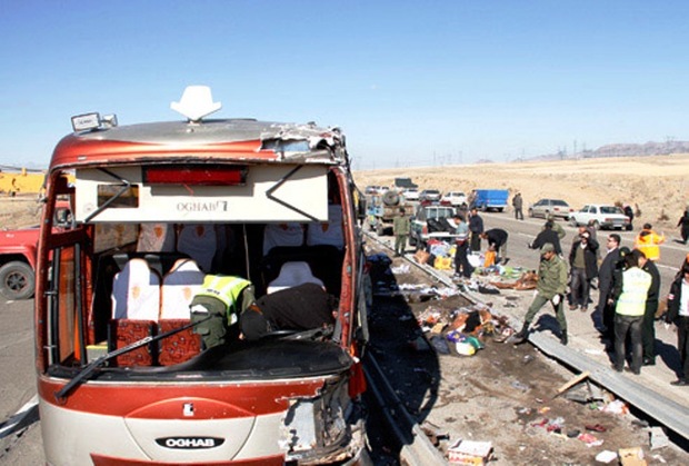 تصادف در آزادراه قزوین – زنجان یک کشته و 8 مصدوم داشت