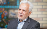 طلایی، رئیس پلیس پیشین تهران: دچار برهنگی و مسائل عدیده و عجیبی شده‌ایم؛ در هایپرمارکت‌ میوه، فرد با لباس زیر میوه می‌خرد! هر قدر فشار را بیشتر کردیم، نتیجه معکوس گرفتیم/ بپذیریم آن بخشی از رفتارهایی که پلیس با جوان‌ها و خانم‌ها انجام می‌دهد، درست نیست