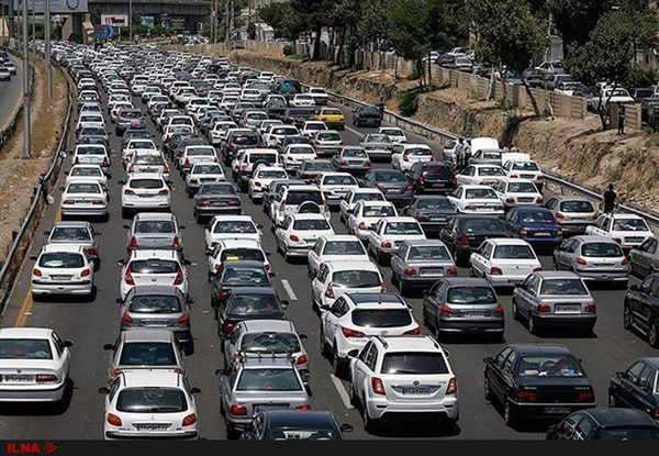 آخرین وضعیت جوی و ترافیکی جاده‌های کشور  ترافیک نیمه سنگین در آزادراه کرج-قزوین و تهران-کرج