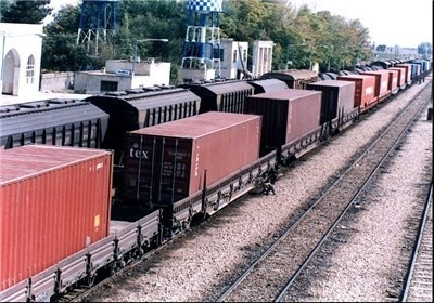 صادرات ریلی کاشی برای نخستین بار در راه آهن جنوب شرق