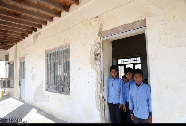 1050 مدرسه تخریبی در لرستان وجود دارد