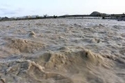 رودخانه فصلی 'جبل' شهر کوهپایه طغیان کرد