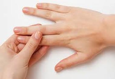 انگشتان کم آبی بدن را فاش می‌کنند
