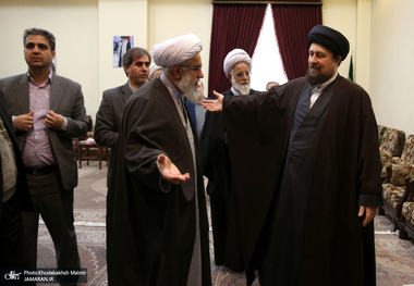 دیدار دبیرکل و مدیران مجمع جهانی اهل‌بیت(ع) با سیدحسن خمینی 