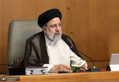 اعلام نظر رئیسی درباره جشنواره فجر: جوسازی‌ها و حاشیه‌سازی‌ها نباید مسئولان را از کار و تلاش بازدارد/ تلاش جریان انقلابی ستودنی است